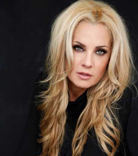 Athena lee at a photo shoot